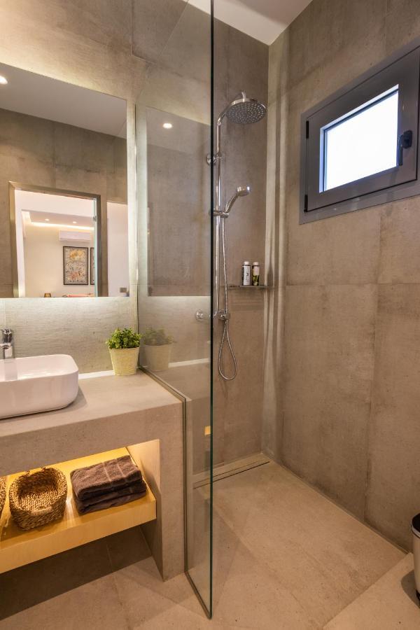 Isanema Villas Lakki  ภายนอก รูปภาพ