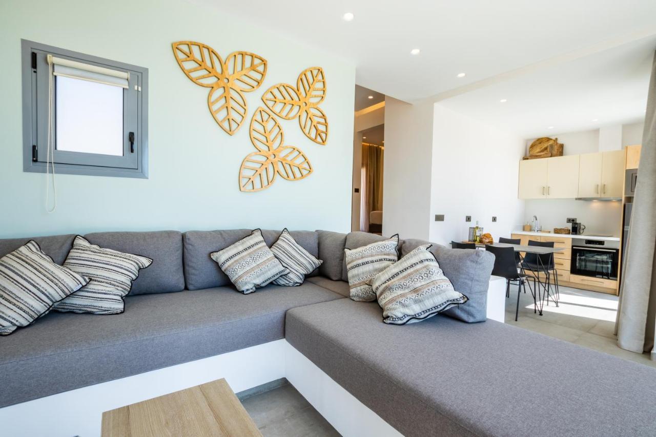 Isanema Villas Lakki  ภายนอก รูปภาพ